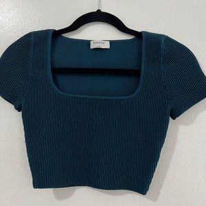 Aritzia Babaton Sculpt Knit Cropped Teal Shirt